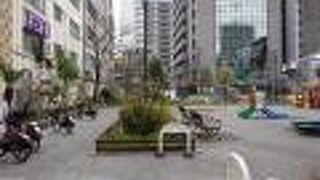 大きなサイクルポートがあります