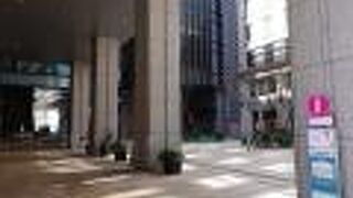 スペースが広く落ち着いた雰囲気が良いと思います