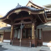 浅草酉の市の発祥の寺です
