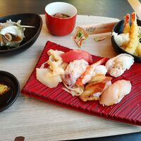 ビュッフェスタイルの夕食