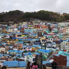 屋根がカラフル