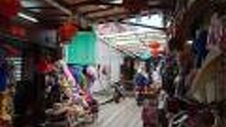 桟橋一族の水上生活