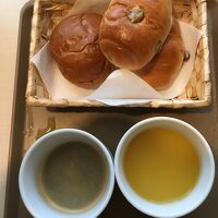 無料朝食（オレンジジュースも有った）