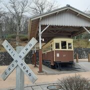 渋川と伊香保を結ぶ路面電車の展示がある