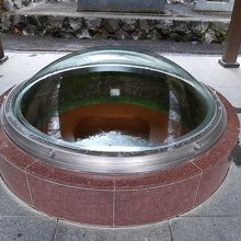 茶褐色の析出物も見れる