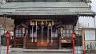 ３６５段の石段を登ったところにある、伊香保温泉の守り神