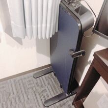 各部屋にズボンプレッサーがあるのはポイント高い