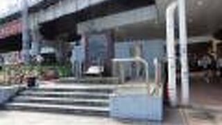 作詞は地方銀行の社員