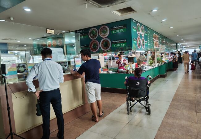 タラート サオ モール フードコート