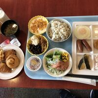 こちらもセット料金の無料朝食です。豪華でしょ？