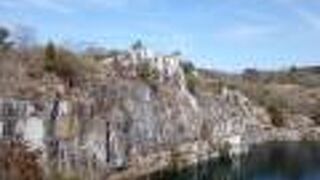 採石場を間近に