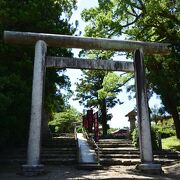 松江城の敷地内にある神社