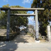 大和郡山城本丸跡に鎮座