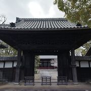 風格を感じるお寺