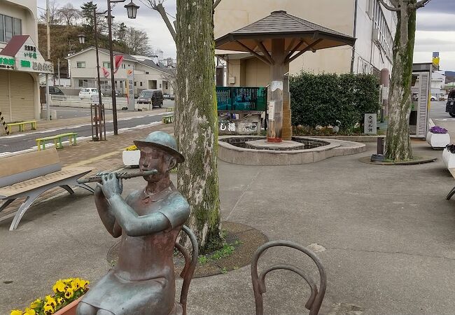 湯本駅前の足湯