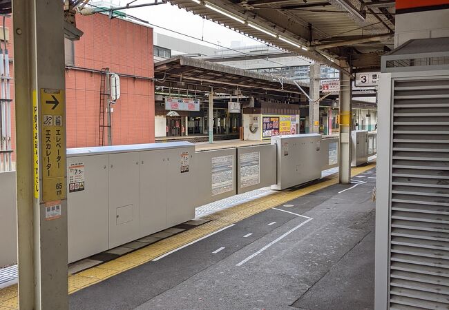 JR、名鉄とある大きい駅です。
