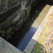 尾山神社の手前にあります