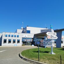 流氷砕氷船ガリンコ号と海洋交流館