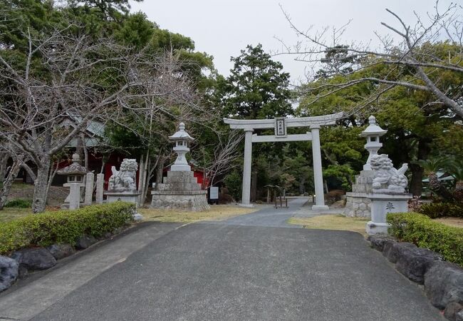 立派な神社