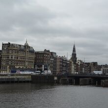 駅前の風景