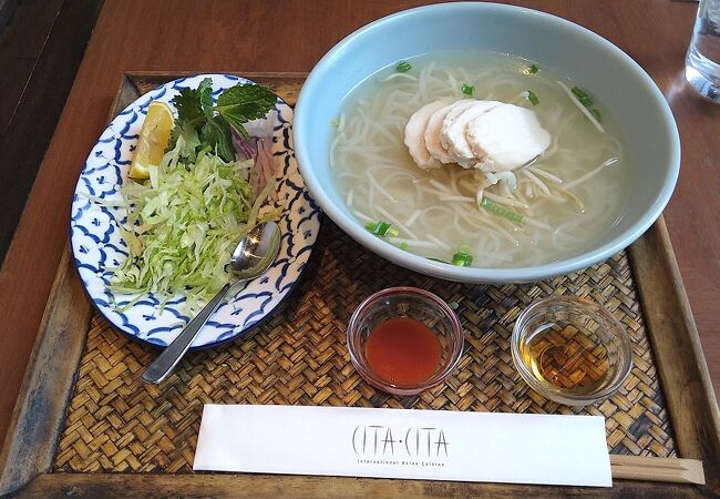 ヘルシーなフォーを満喫