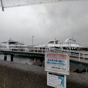 猿島など横須賀周辺の観光遊覧船などが発着