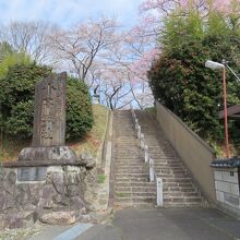 相馬小高神社がある丘には、昔は小高城もあったようです。