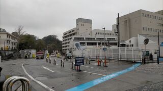 真横に米軍基地