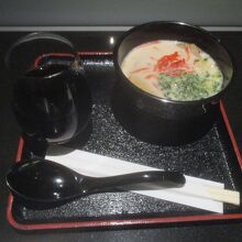 羽田空港国際線 ANAラウンジ (110番ゲート付近)