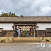 出雲バスセンターから出雲大社へ歩いて行く途中で「千家国造館」に立ち寄りました