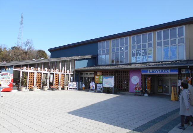 湖西道路沿いの道の駅です。