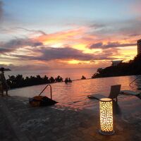 インフィニティプールからの夕日の眺望です