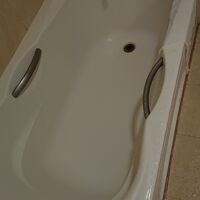 えーーーん。栓がない！