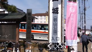 桜まつりのお城