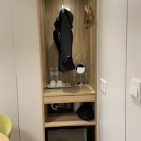 ハンガーラックの位置よ