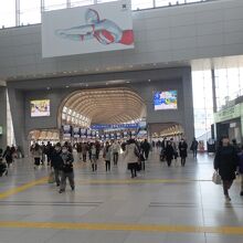 羽田空港から品川駅へ。ここから各地へ向かうことができる