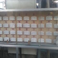 恋愛成就を願う絵馬が数多く奉納されています