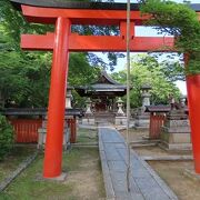 吉田神社の末社で宗忠神社の先に