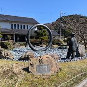 ちょっとした展示、レストランもあり