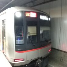 相鉄新横浜線に乗り入れている東急車両