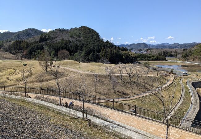 巫女の埴輪が出土して有名に