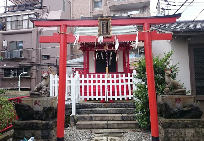 仲町稲荷神社