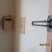 キーを指すのはこのすみっこ。電源のオンオフになります。