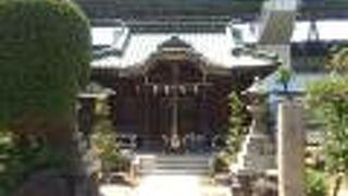 隅田川沿いに鎮座している神社