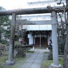 於岩稲荷田宮神社