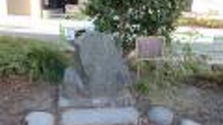 ごつごつした石をそのまま使っており、よりいっそう歴史の古い場所であることを感じることができました。