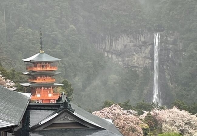 三重塔と那智の大滝、撮影スポットです