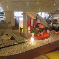 中はモダン、シックが調和