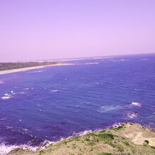 マリンスポーツをやる人でにぎわう場所でもある。