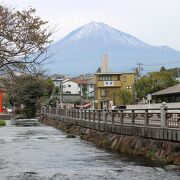 清らかな流れ